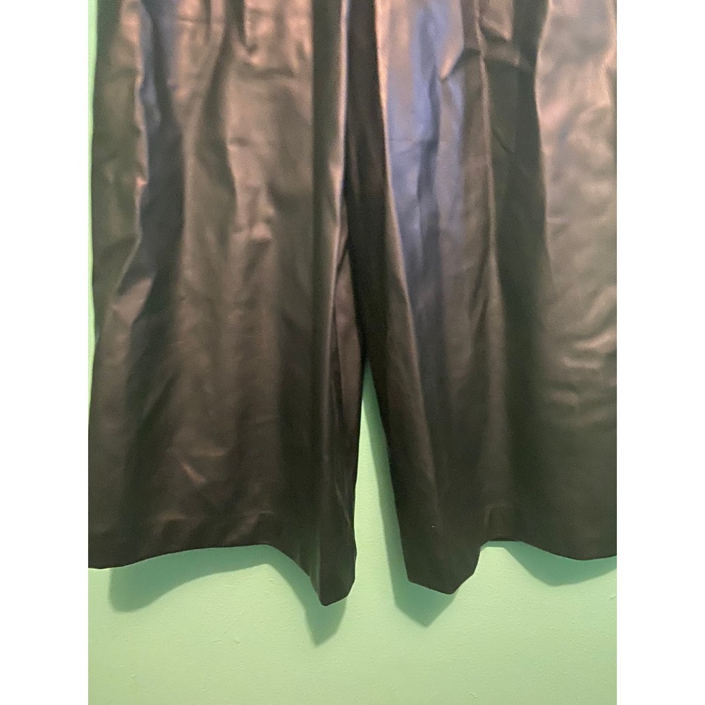 ZARA XS Pleather Capris - Picture 8 of 8